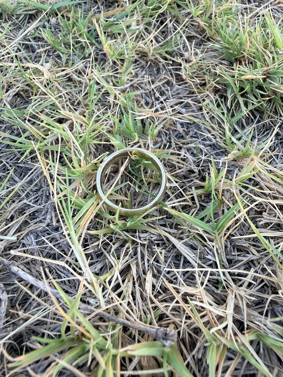 18K gold ring at the recovery location in a Blanchard yard