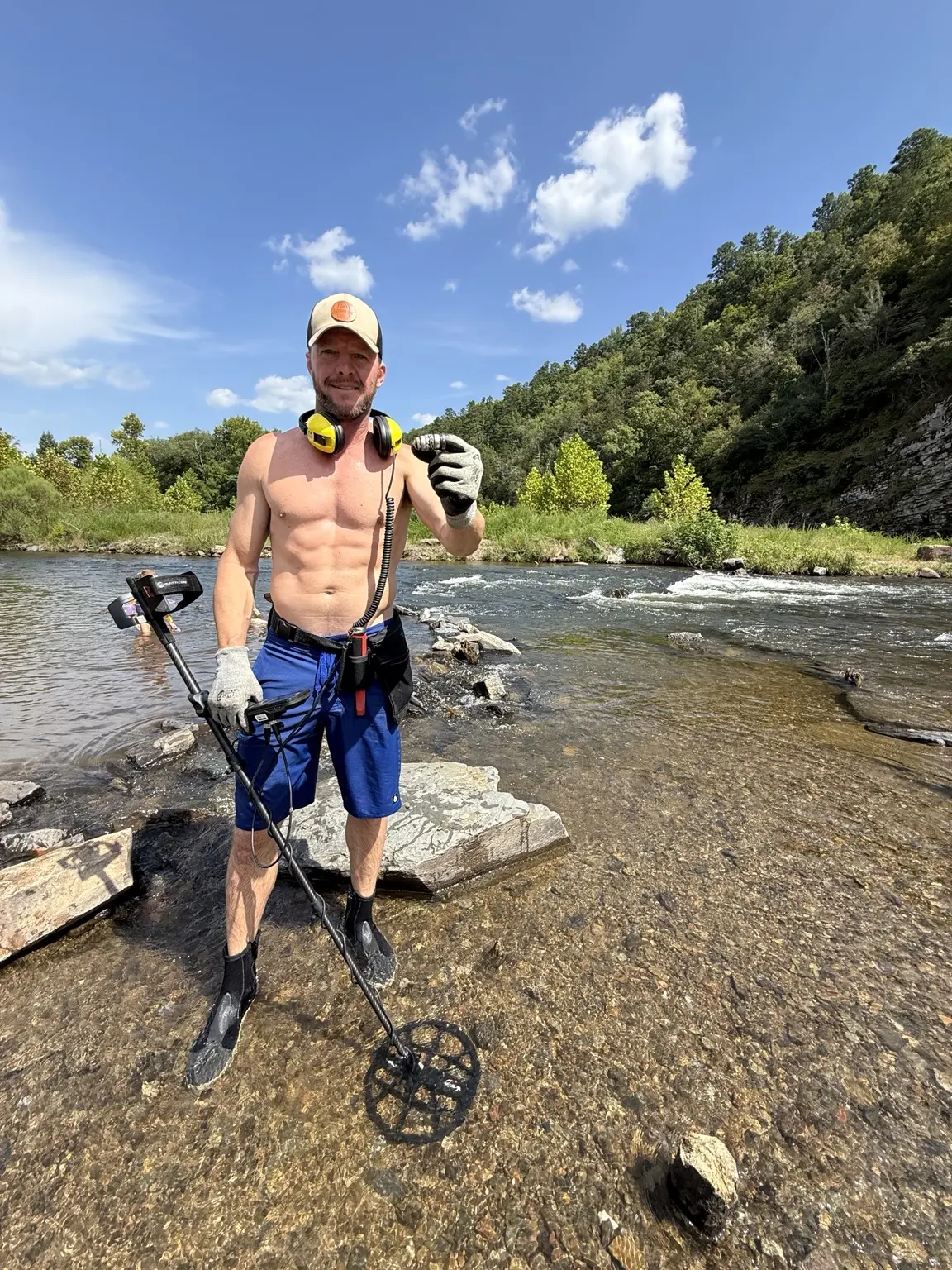 Metal-detector ring search in an Oklahoma river